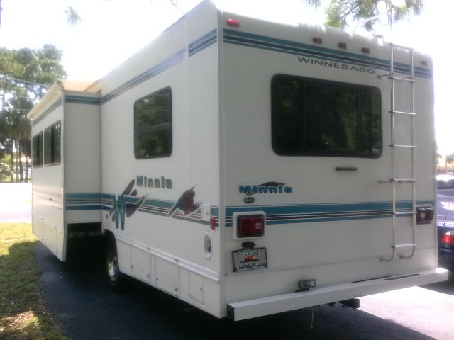 Ford E450 1999 photo 7