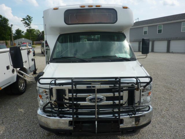 Ford E450 2008 photo 3