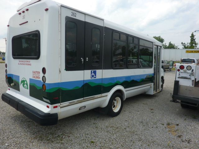 Ford E450 2008 photo 5