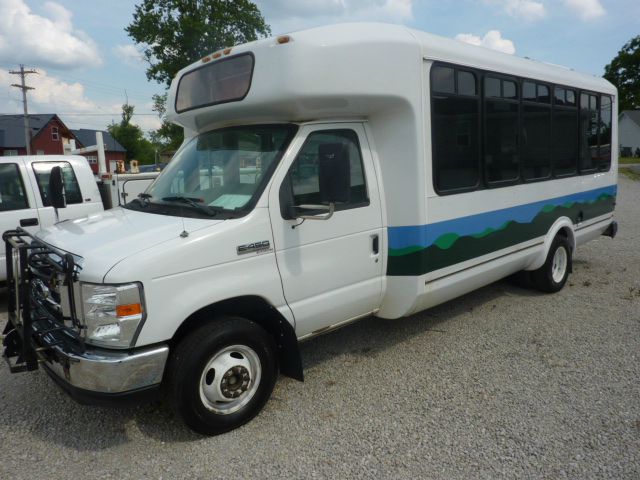 Ford E450 2008 photo 6