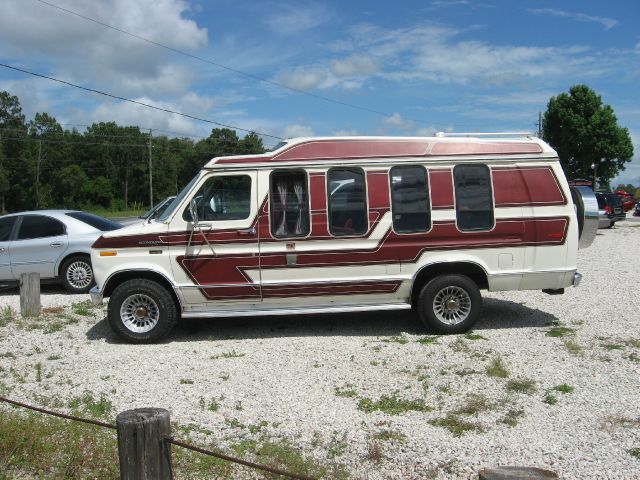 Ford Econoline 1983 photo 5