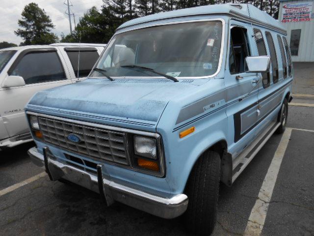 Ford Econoline 1985 photo 1