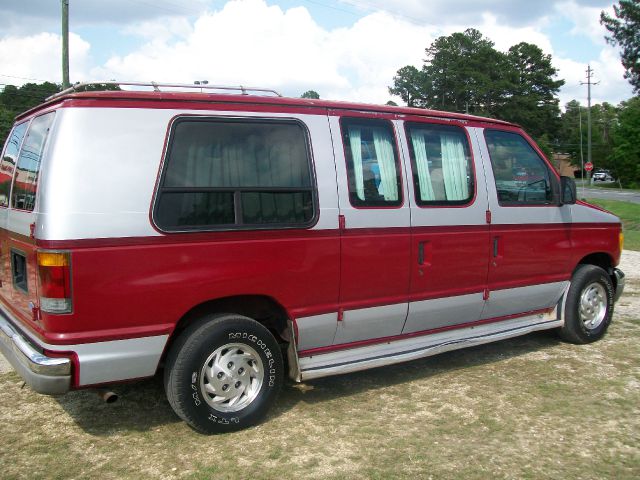 Ford Econoline 1992 photo 1