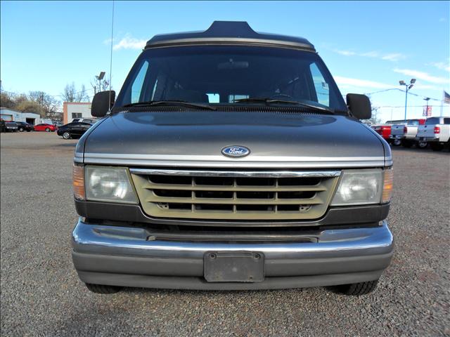 Ford Econoline Base Passenger Van