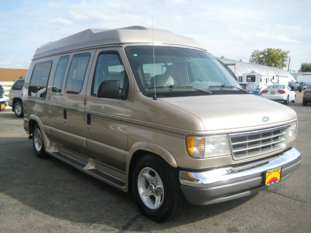 Ford Econoline 1993 photo 1