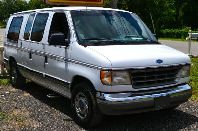 Ford Econoline 1993 photo 4