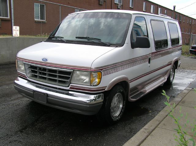 Ford Econoline 1993 photo 2