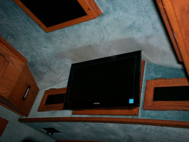 Ford Econoline 328 Ci Passenger Van