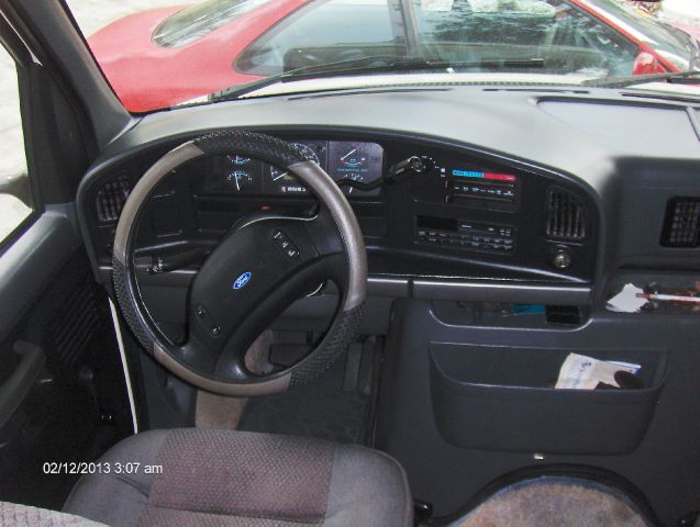 Ford Econoline 1994 photo 10