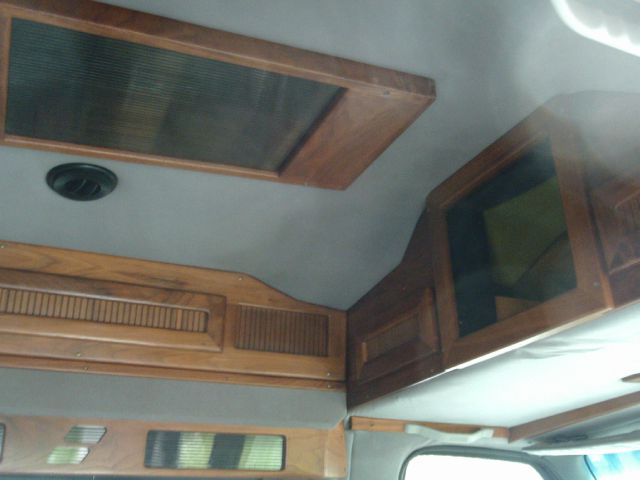 Ford Econoline 328 Ci Passenger Van