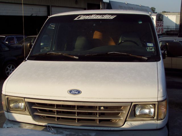 Ford Econoline 1995 photo 1