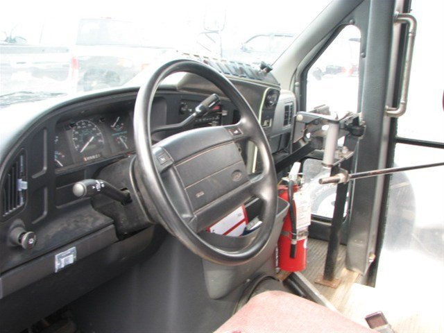 Ford Econoline Ext Cab 141.5 WB Unspecified