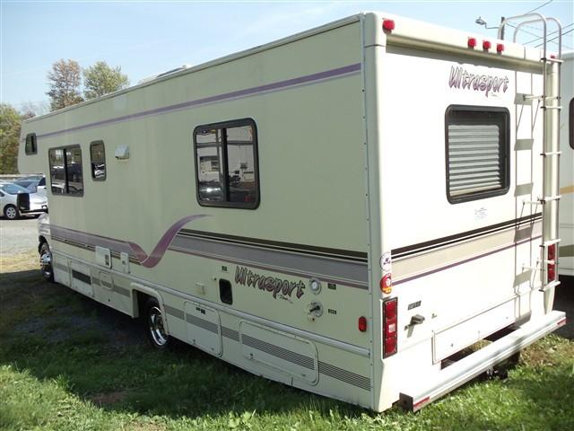 Ford Econoline 1996 photo 1