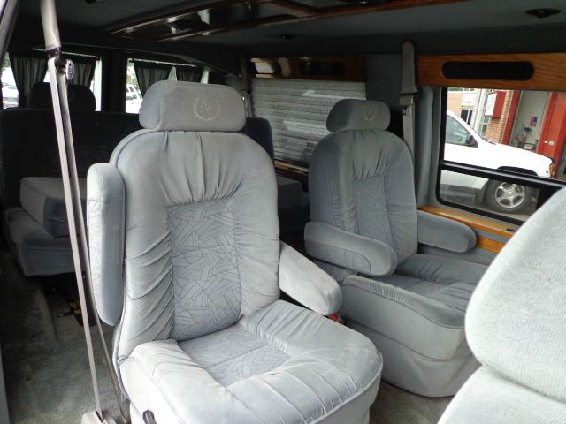 Ford Econoline 1997 photo 6