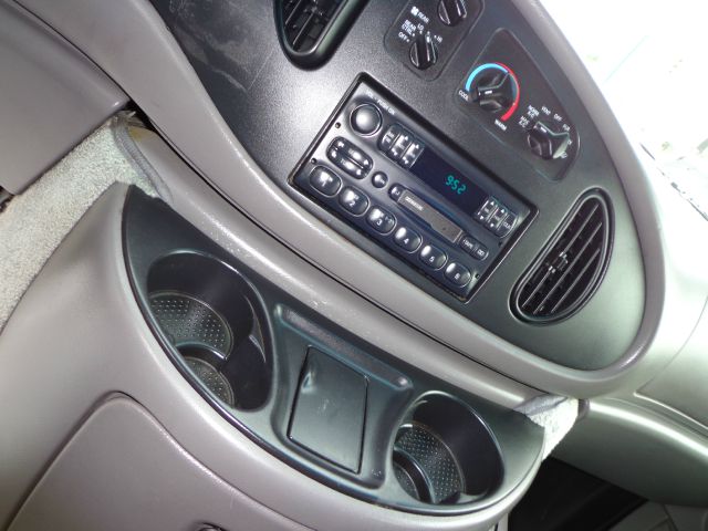 Ford Econoline 1997 photo 8