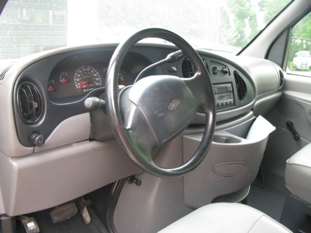 Ford Econoline 1997 photo 4