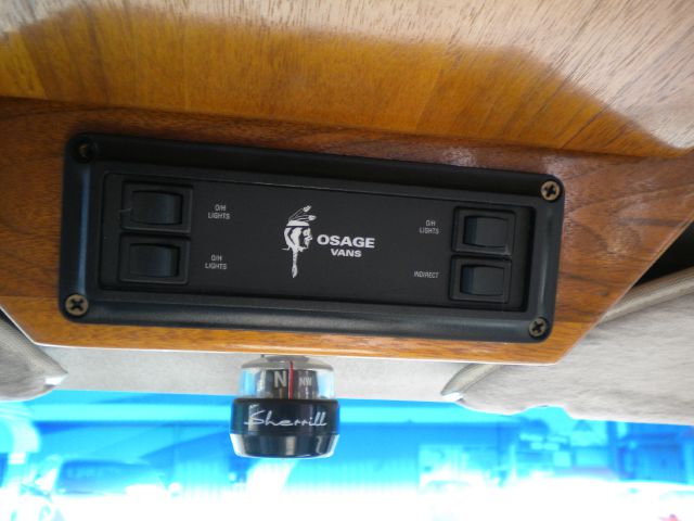 Ford Econoline 328 Ci Passenger Van