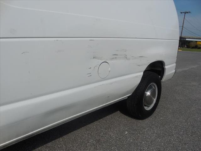 Ford Econoline 1998 photo 3