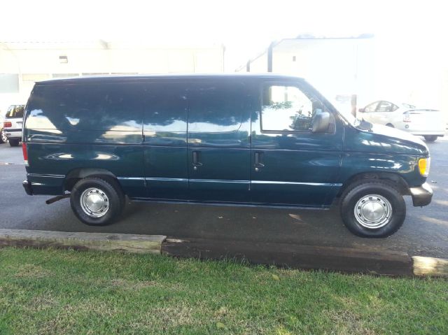 Ford Econoline 328 Ci Passenger Van