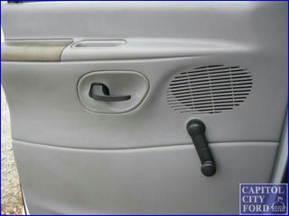 Ford Econoline 1998 photo 2