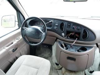 Ford Econoline 1998 photo 3