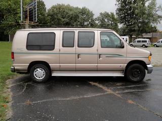 Ford Econoline 1998 photo 4