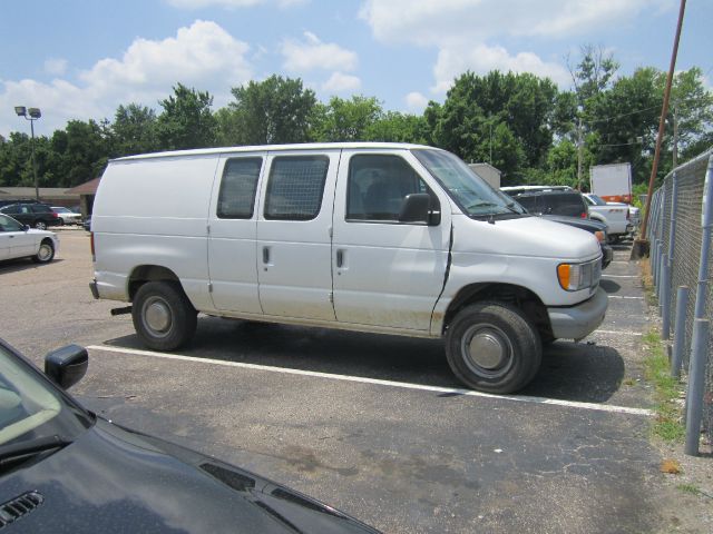 Ford Econoline 1998 photo 2
