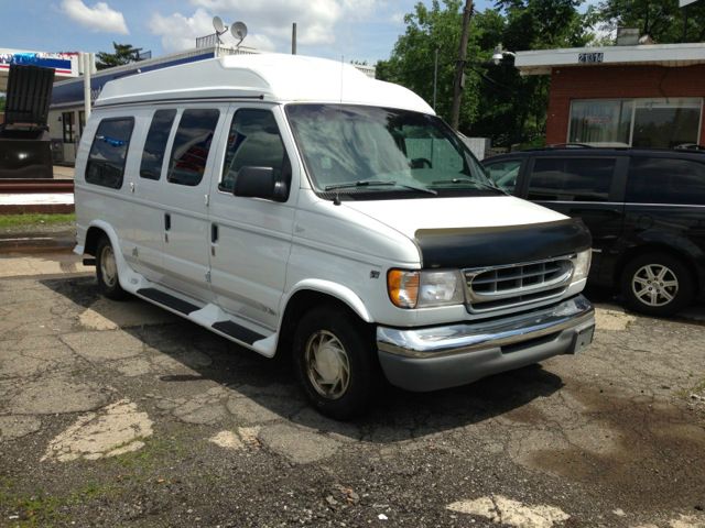 Ford Econoline 1998 photo 3