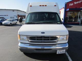 Ford Econoline 1998 photo 2