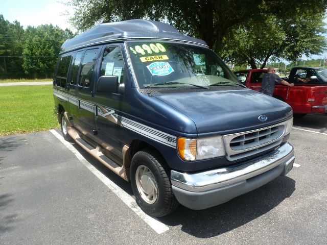 Ford Econoline 1998 photo 1