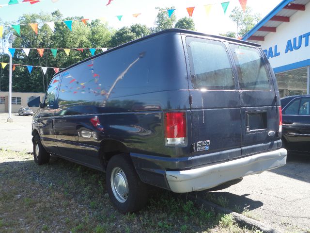 Ford Econoline 1999 photo 14