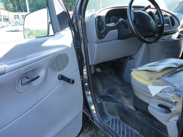 Ford Econoline 1999 photo 7