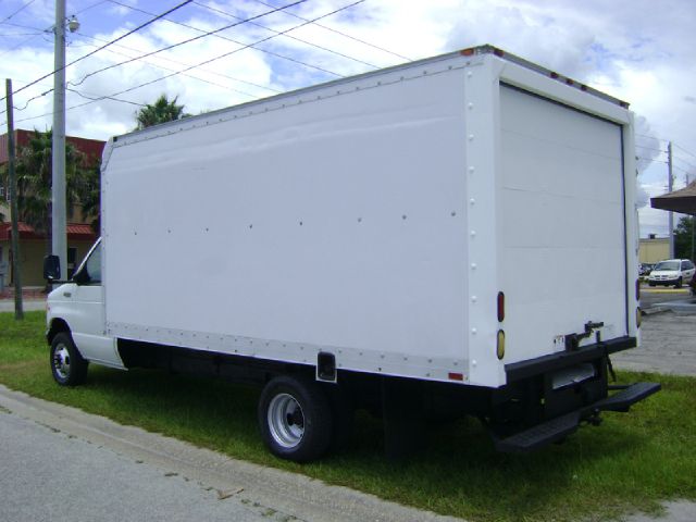 Ford Econoline 1999 photo 2