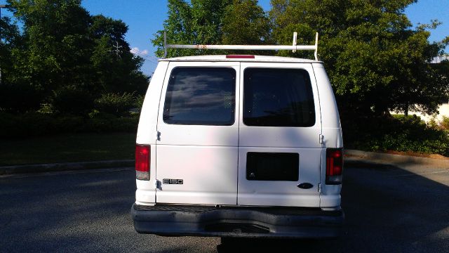 Ford Econoline 1999 photo 11