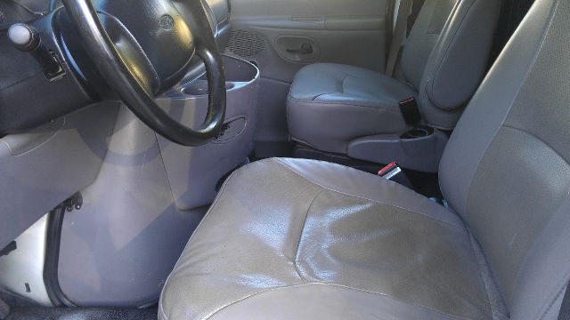 Ford Econoline 1999 photo 5