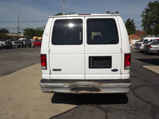 Ford Econoline 328 Ci Passenger Van