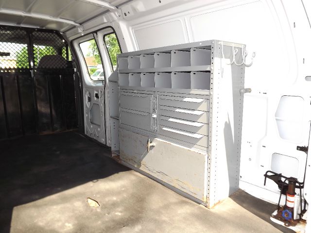 Ford Econoline 1999 photo 1