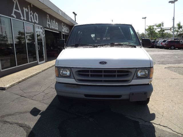 Ford Econoline 1999 photo 7