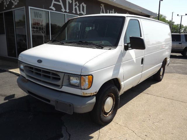 Ford Econoline 1999 photo 9