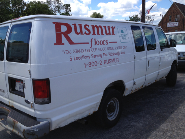 Ford Econoline 2.5 S Model Cargo Van