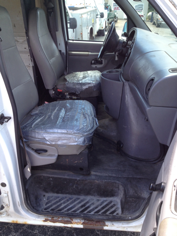 Ford Econoline 1999 photo 3