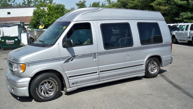 Ford Econoline 1999 photo 9