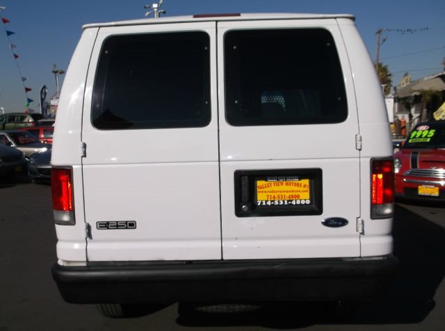 Ford Econoline 1999 photo 3