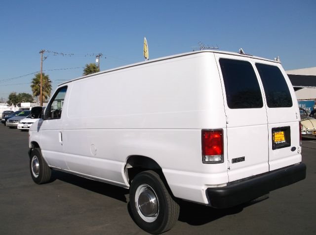 Ford Econoline 1999 photo 4