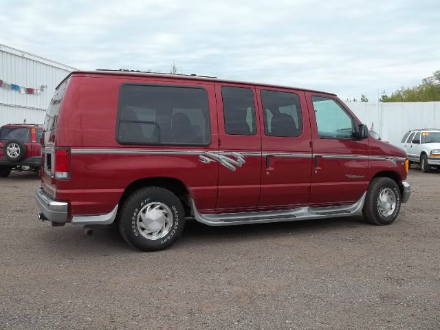 Ford Econoline 2000 photo 12