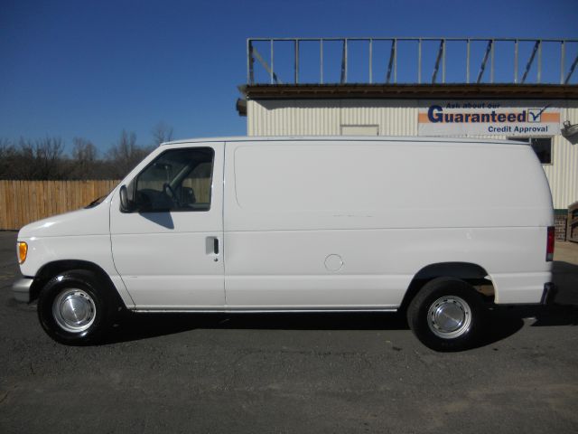Ford Econoline 328 Ci Cargo Van