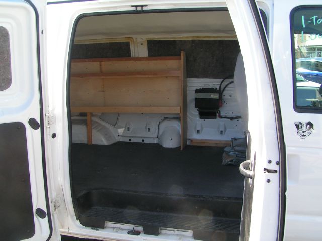 Ford Econoline 2.5 S Model Cargo Van