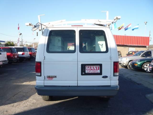 Ford Econoline 2000 photo 4