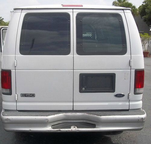 Ford Econoline 2001 photo 1