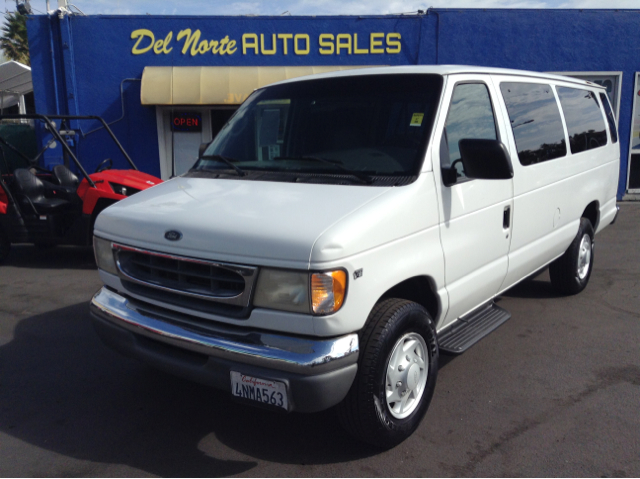 Ford Econoline 4dr 4WD SLE Commercial Passenger Van